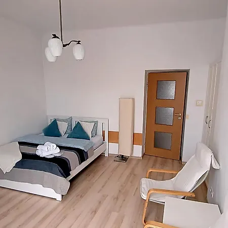 Roomy With View In The Center Of דירה ורשה